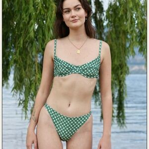 Peony Bikini in Green Daisy Print